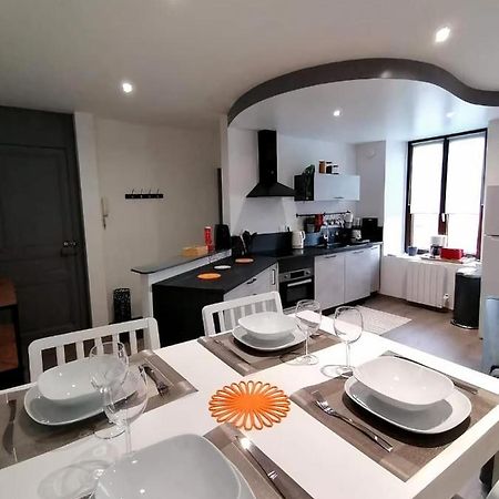 Grand Appartement 2 Chambres Avec Fibre Et Netflix ベルフォール エクステリア 写真