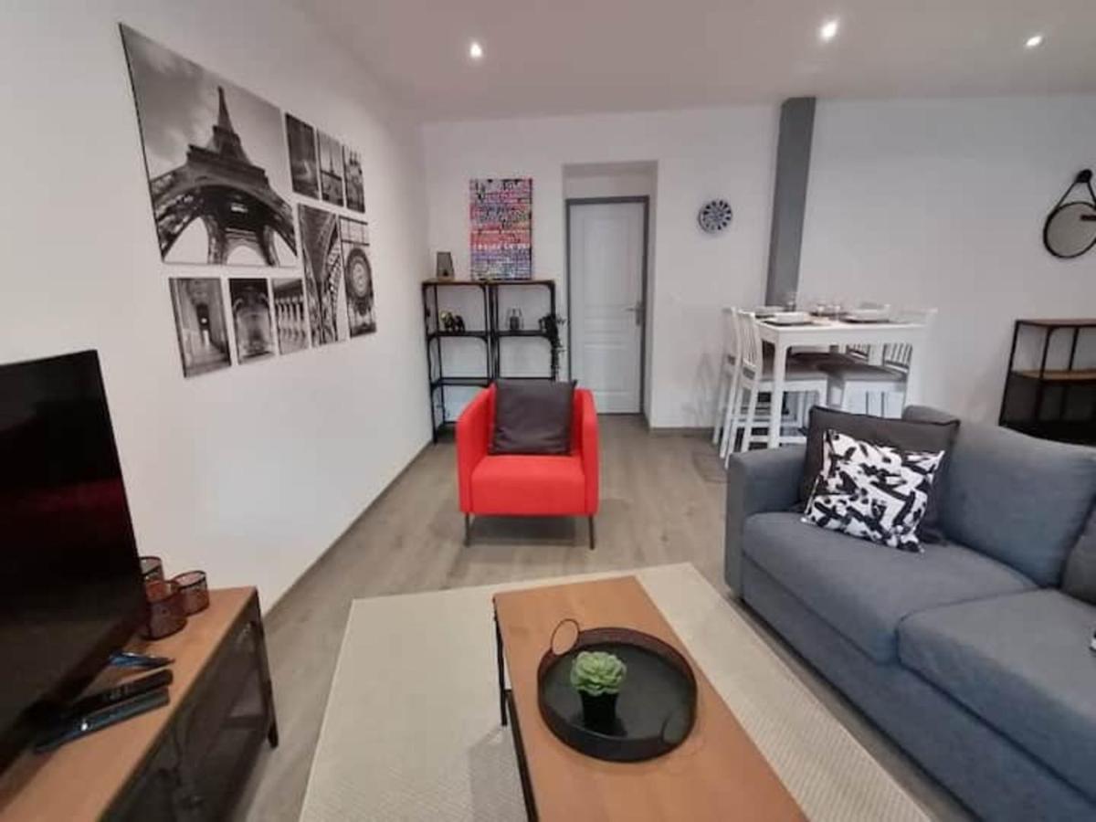 Grand Appartement 2 Chambres Avec Fibre Et Netflix ベルフォール エクステリア 写真